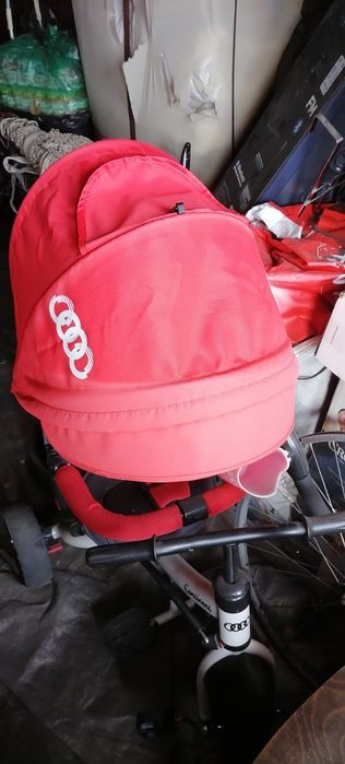 Детска триколка 2 в 1 в добро състояние