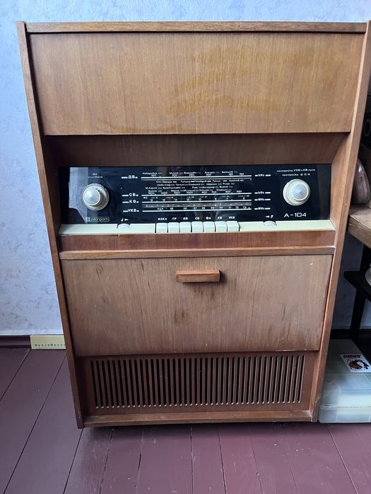 Ретро грамофон-радио