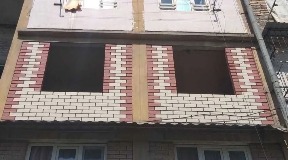 Кладяом кирпич,Штукатурка. Изготовление решёоток