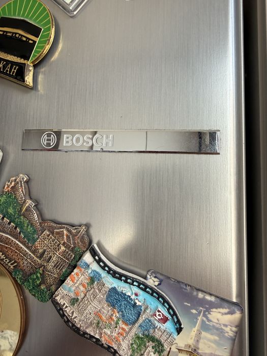 Продам холодильник Bosch (б/у) в отличном состоянии.