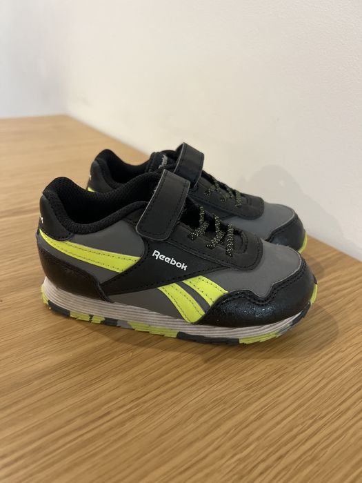 Маратонки Reebok-24 номер.Носени са,но са в много добро състояние