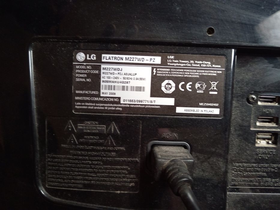 Vand 2 televizoare LG