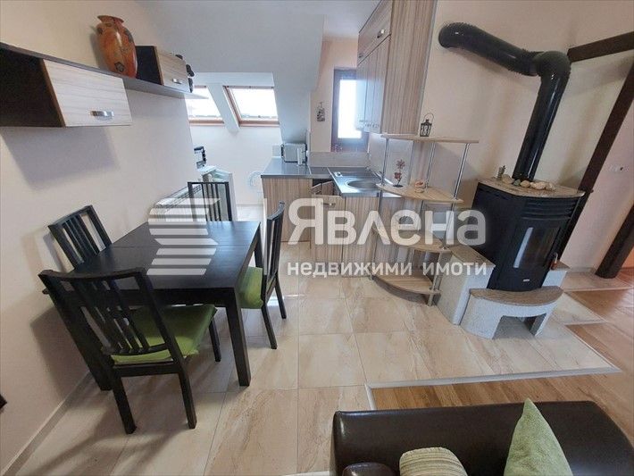 Продава се Тристаен апартамент в Поморие - 70 кв.м за 1643 €/кв.м - Снимка #3
