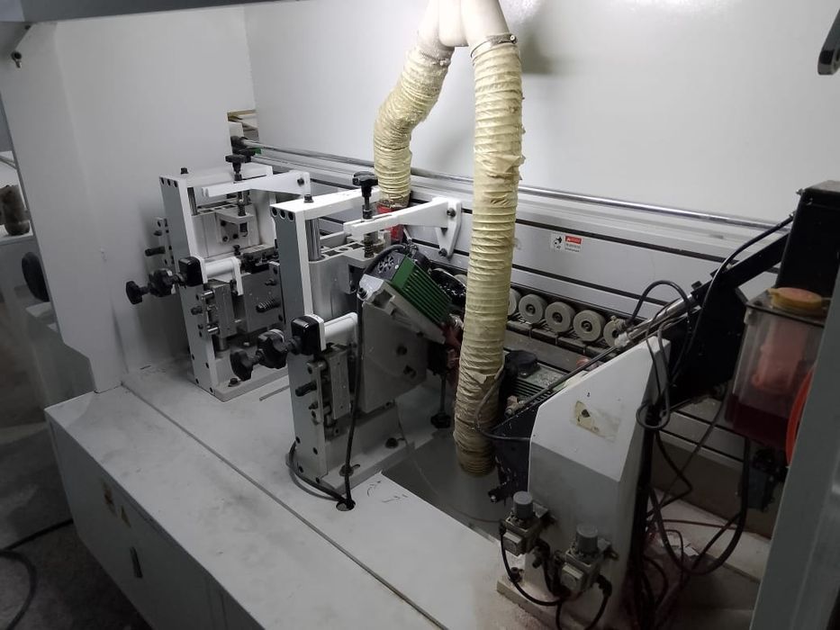 Кромкооблицовочный станок