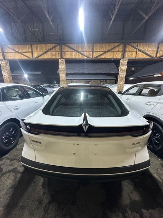 В продаже автомобили Deepal SL03