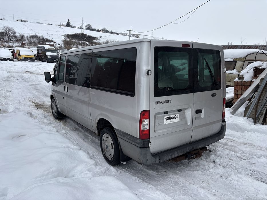 Ford transit 8+1