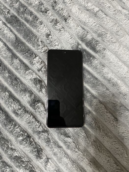 Продам телефон Vivo V50 Lite