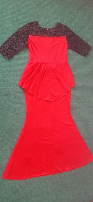 Ayollar uchun Oqshom libosi