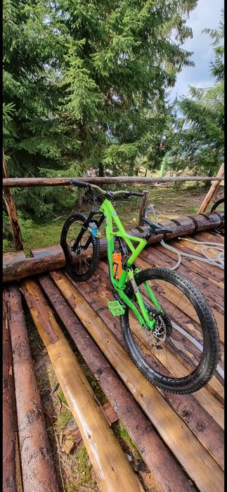 Vând bicicleta specialized enduro comp  29er