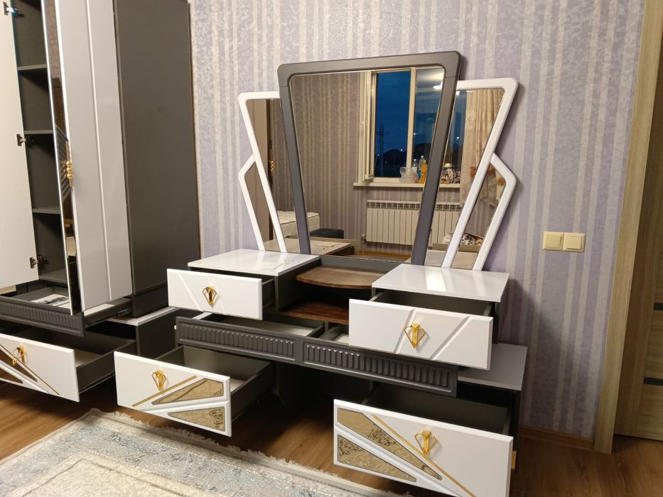 Спальный гарнитур Elegant Sultan