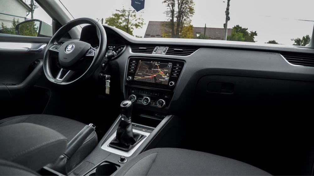 SKODA Octavia 2018 — imagine 5