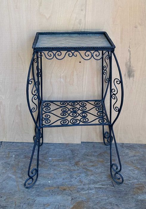 Masuta din fier forjat cu blat de sticla 34x24 cm; Stativ; Suport flori
