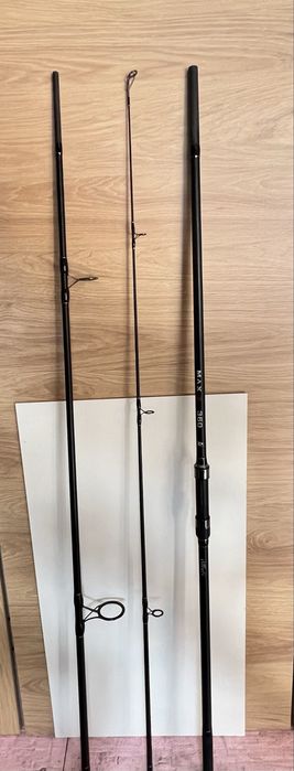 Vand 2 lansete crap si 2 mulinete