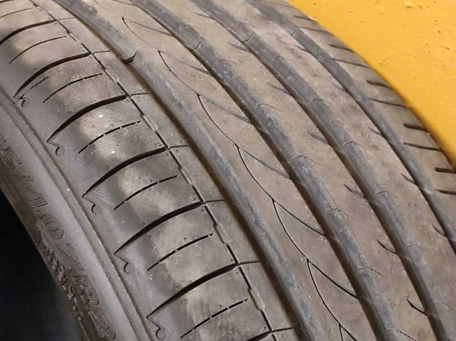 Летни гуми 255/40/R21 2бр.
