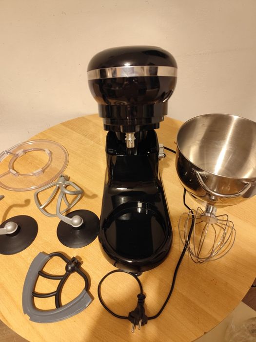 Vând mixer cu Biovita