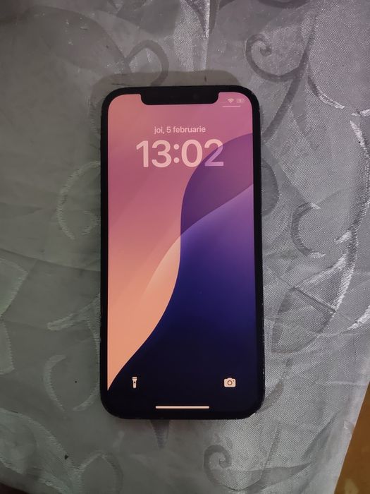 Vând schimb iPhone 12