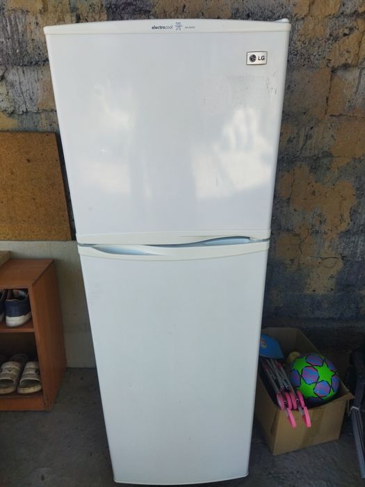 Продам холодильник LG