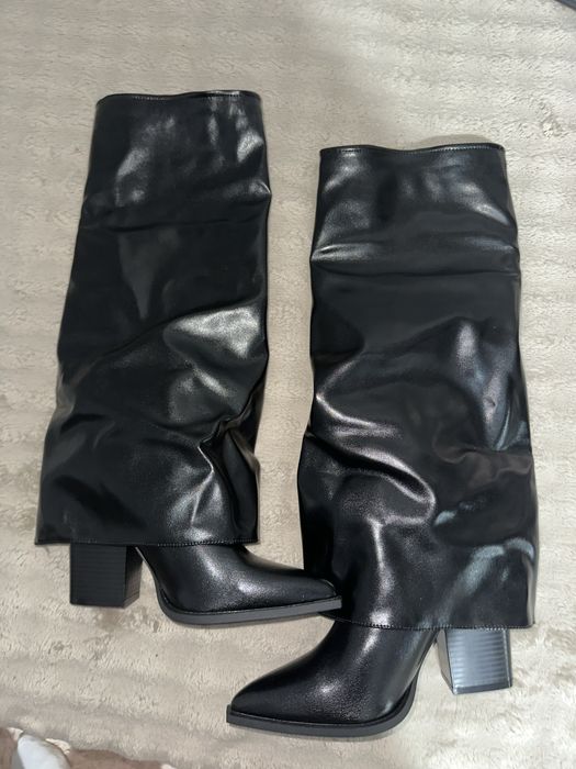 Ботуши със ток.Чисто нови са не с използвани