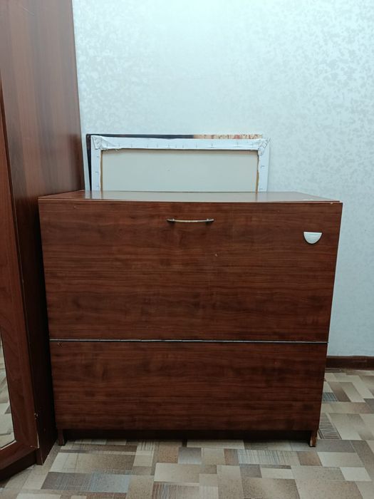 Шкаф и комод продается