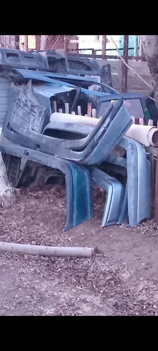 Автозапчасти б/у