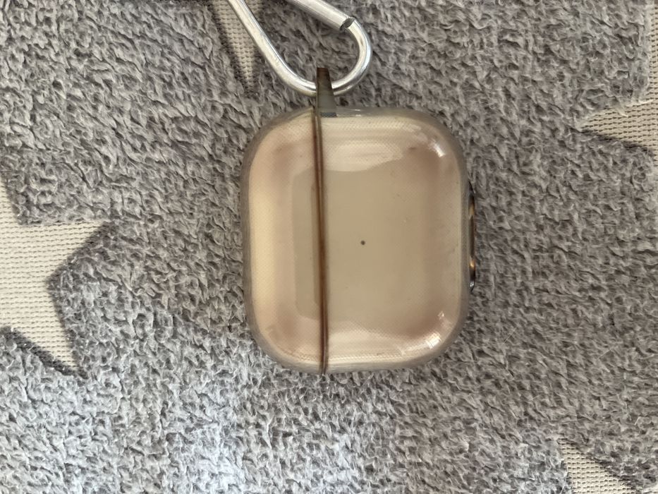 Продам AirPods 3