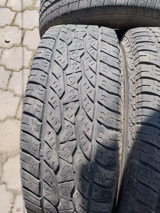 4 шины Maxxis Китай 245 70 R16.