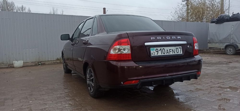 Срочно продам машину Lada Priora