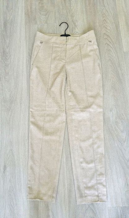 Pantaloni de costum