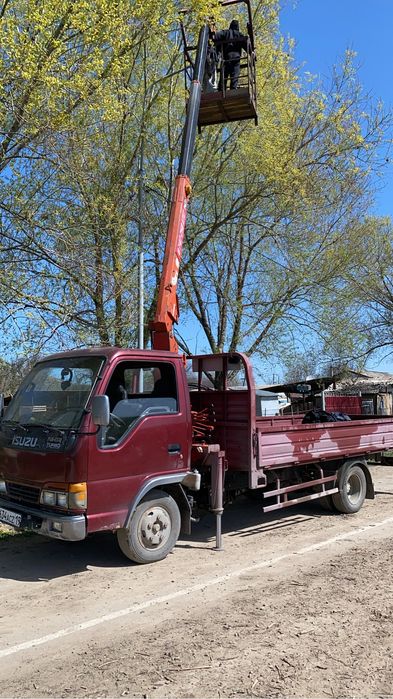 Автовышка манипулятор