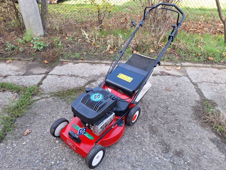 Косачка Briggs 12 бр. 5к.с. самоходна алуминиева мулчираща с кош