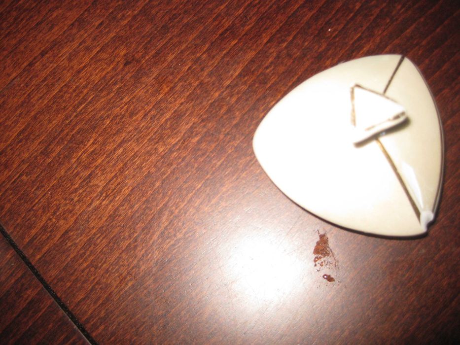 Не пълен  сервиз за подправки- СИП . Цена  78 лева Пращам по Еконт.