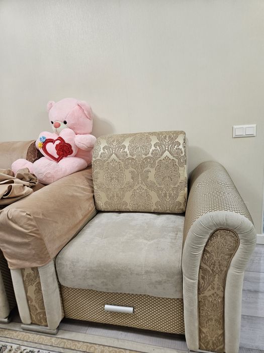 Pаскладные диван и кресло