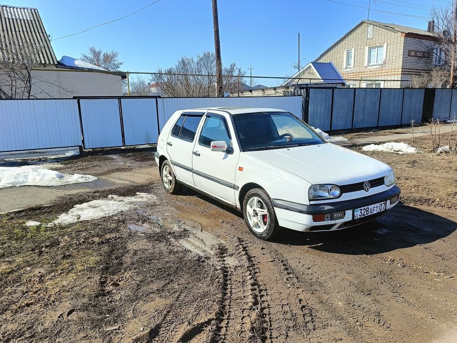 Продам гольфа 1.8 установлено гбо