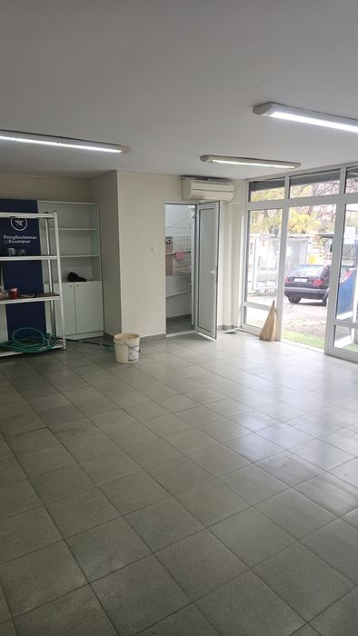 Дава се под наем Магазин в Стара Загора, Център - 40 кв.м за 300 € - Снимка #6