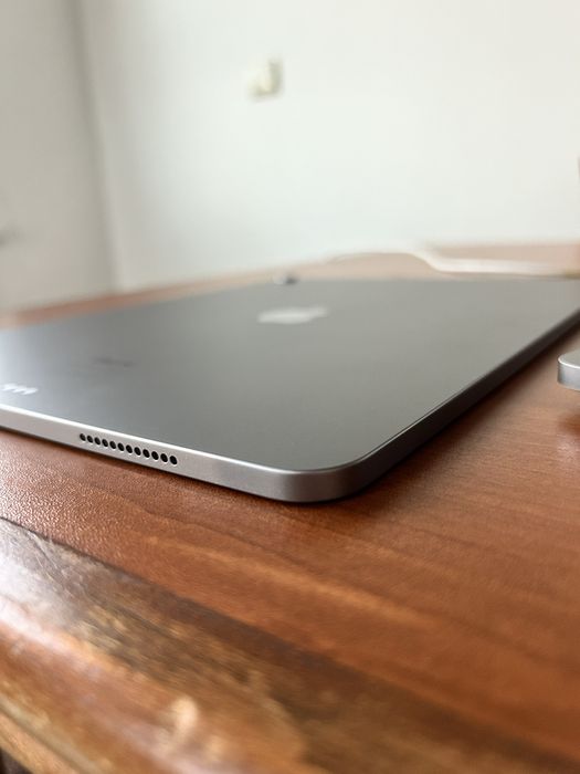 Продавам IPAD 13