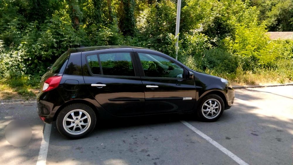 Renault  Clio / Рено