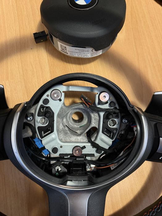 Volan m Bmw f10 f11 f01 f02 f06 f07 F12 f13 F01 f02 incalzire vibratii padele