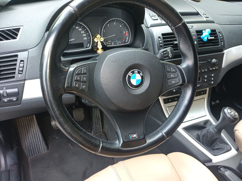 BMW X3 - an 2008(luna 6)