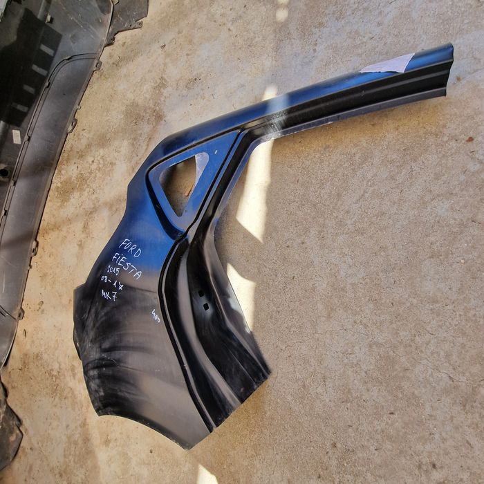 Ford fiesta 2015  08-17 MK 7 заден десен панел калник