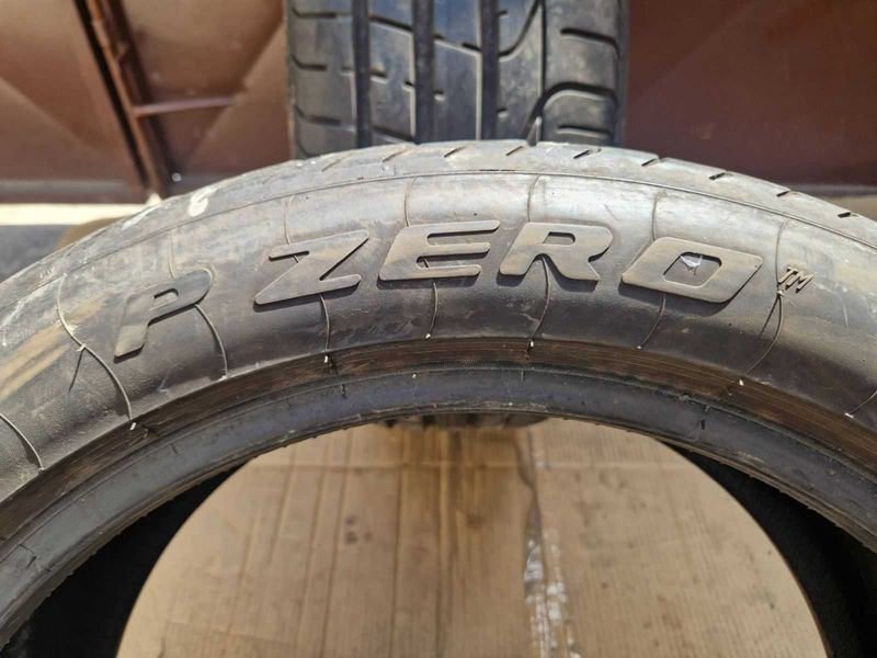 2 Pirelli R19 235/50
летни гуми
DOT0518