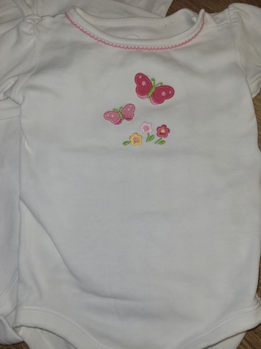 Лот бели бодита, 9-12 месеца