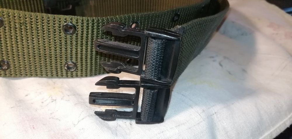 Армейский ремень на фастексах.