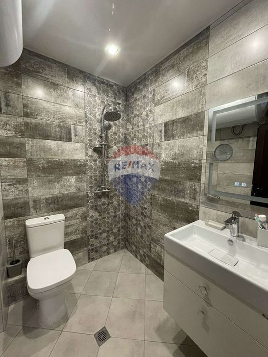 Продава се Тристаен апартамент в Варна, Възраждане 3 - 74 кв.м за 2179 €/кв.м - Снимка #7