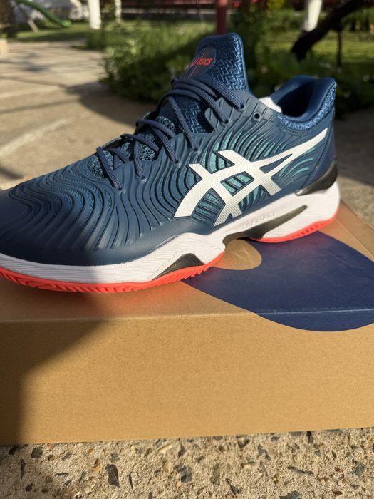 Adidasi Asics noi