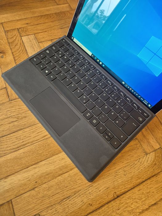 Laptop tableta touchscreen Microsoft surface pro