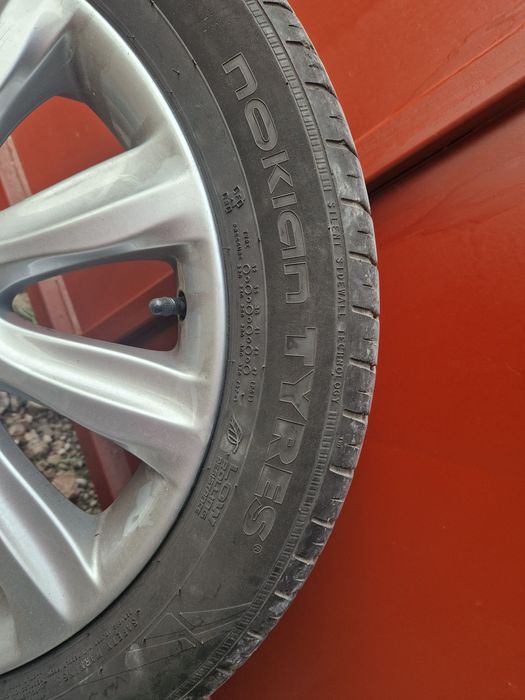 Летни гуми nokian 225/50/17