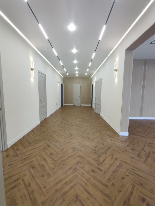 Продается 5-комнатный дом с евро-ремонтом Центр  Айман Империя