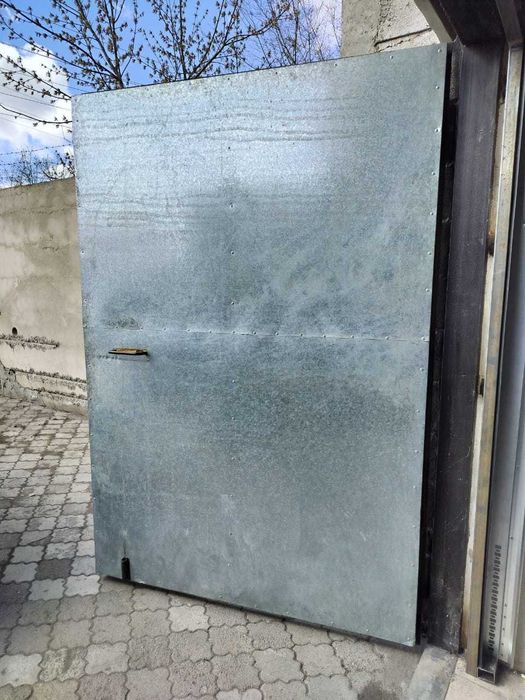 Продам гаражные ворота