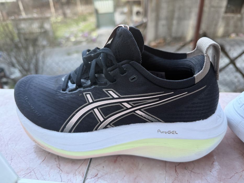 Оригинални ASICS PureGEL . Носени 1 път запазени са много !