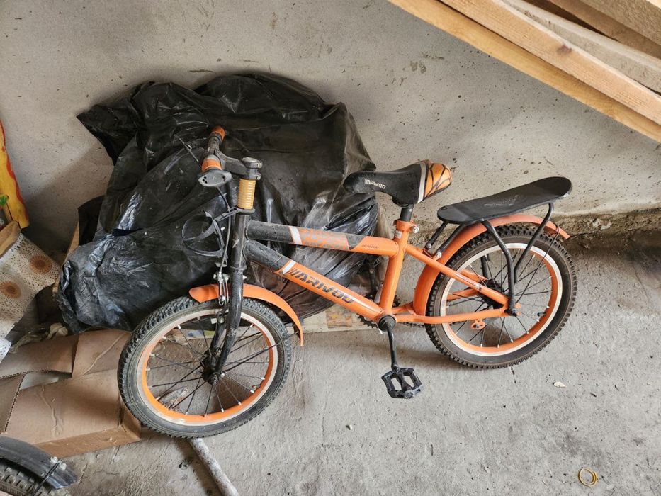 велосипед сотилади 5-6 ёшлара бўлади